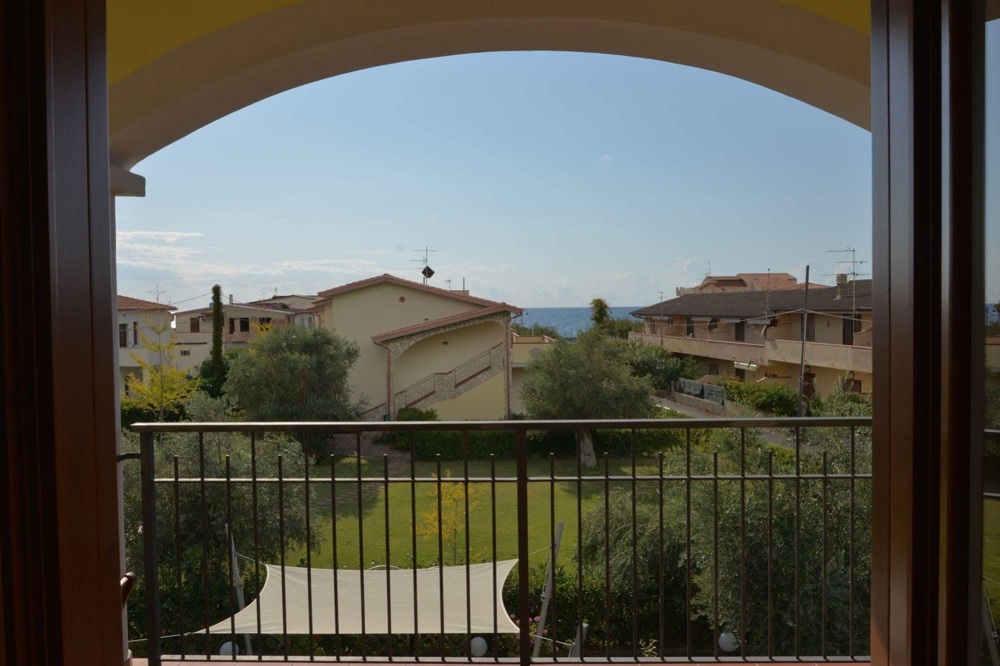 Larus Hotel Sangineto Exterior photo